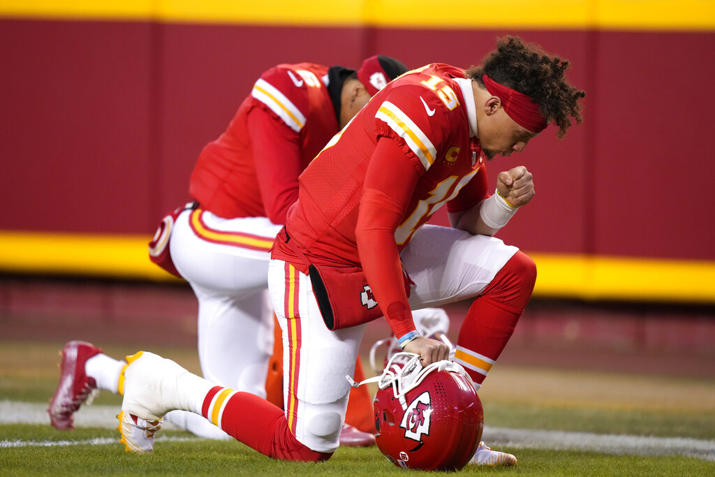 Mahomes leads way as Kansas City storms back to beat Eagles in Super Bowl  LVII