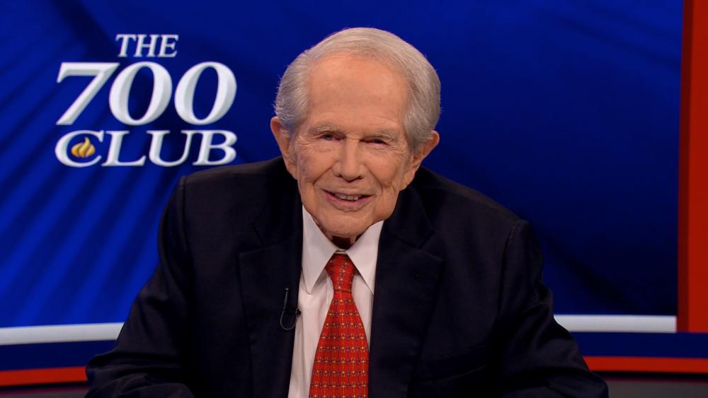 CBN Founder Pat Robertson Given ICVM LEGEND Award by National Religious  Broadcasters | CBN News