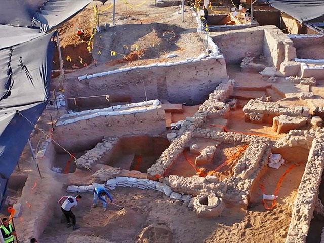 The first building ever discovered in Yavne from the Sanhedrin era. Photo Credit: Emil Aladjem, Israel Antiquities Authority