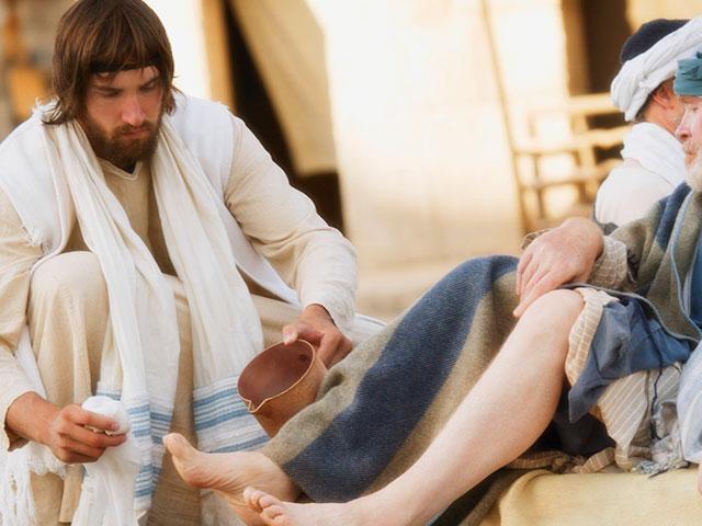 Jesus-Washes-Feet