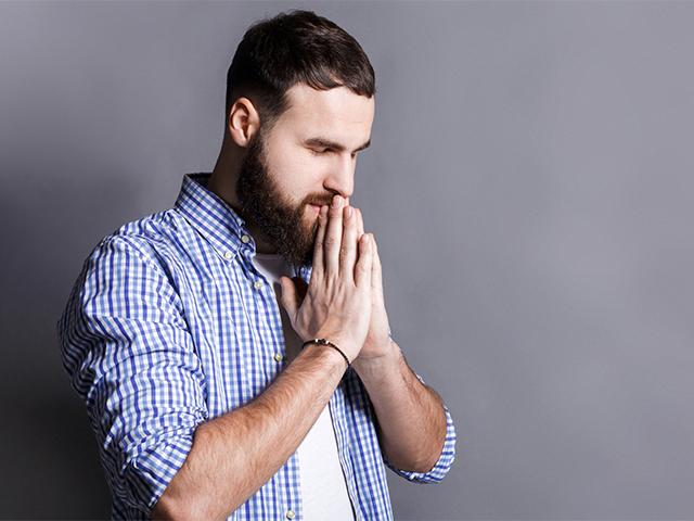 bearded-man-praying_si.jpg