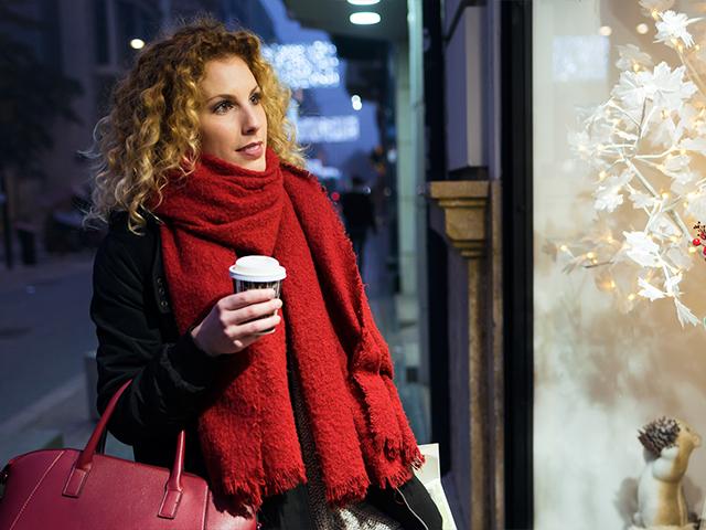 christmas-window-woman_si.jpg