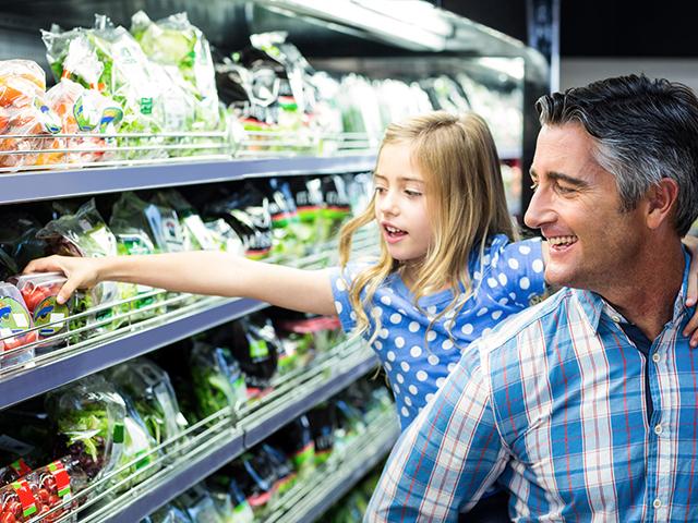 father-daughter-shopping_si.jpg