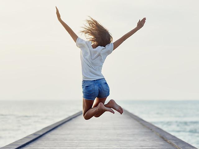 jumping-joy-woman_SI.jpg