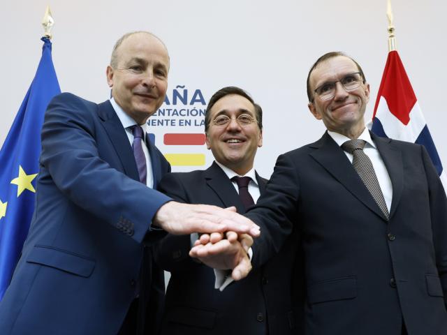 From right, Norway&#039;s Foreign Minister Espen Barth Eide, Spain&#039;s Foreign Minister Jose Manuel Albares Bueno and Ireland&#039;s Foreign Minister Micheal Martin pose in Brussels, Monday, May 27, 2024. (AP photo Geert Vanden Wijngaert)