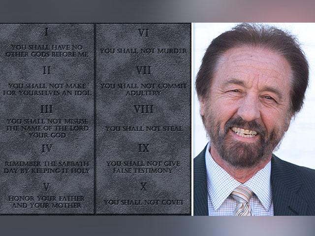 Ray Comfort and the 10 Commandments (Adobe stock)