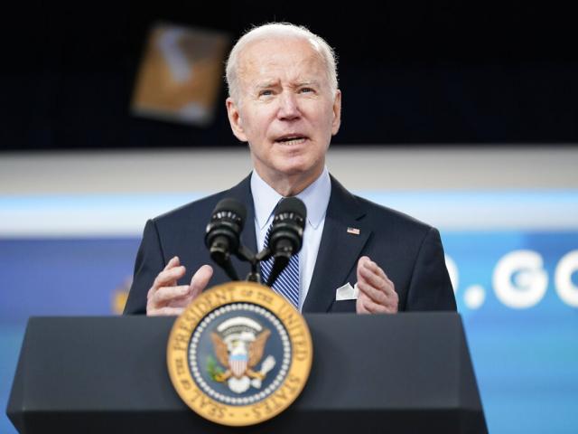 President Joe Biden speaks about status of the country&#039;s fight against COVID-19 in the South Court Auditorium on the White House campus, Wednesday, March 30, 2022, in Washington. (AP Photo/Patrick Semansky)