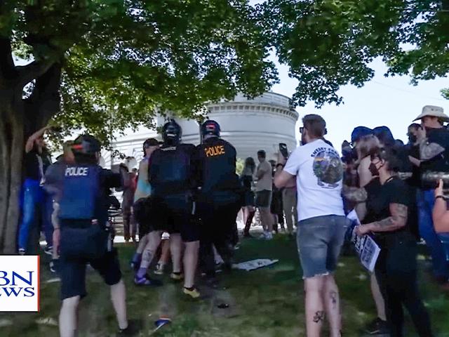 Christian prayer rally targeted by violent protesters in Seattle