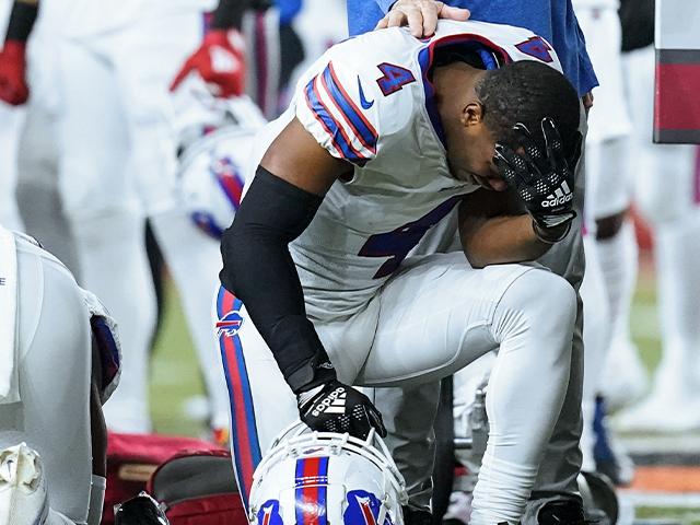 'I Believe In Prayer': ESPN Analyst And Former NFL Star Bows His Head ...