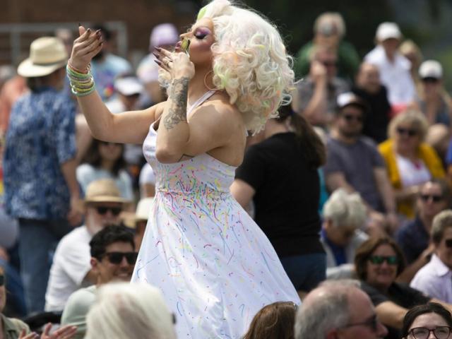 dragqueenap.jpg