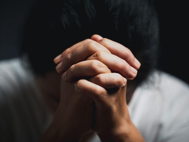 prayer hands