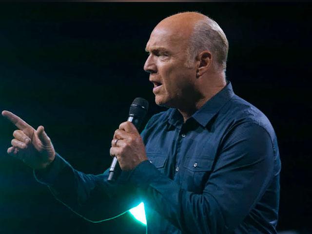 Greg Laurie at Harvest Crusade at Angel Stadium in Anaheim, August 18, 2017. (Matt Masin/The Orange County Register via AP)