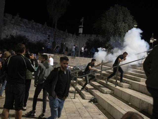 Palestinian worshippers clashed with Israeli police late Friday at the holy site sacred to Muslims and Jews (AP Photo/Maya Alleruzzo)