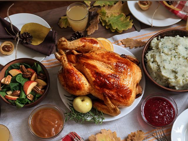 Thanksgiving dinner (Adobe stock image)