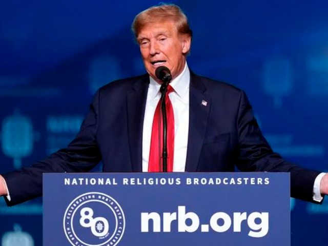 	Trump Courts Christians at NRB Convention, Promises to Defend Faith and Religious Liberty