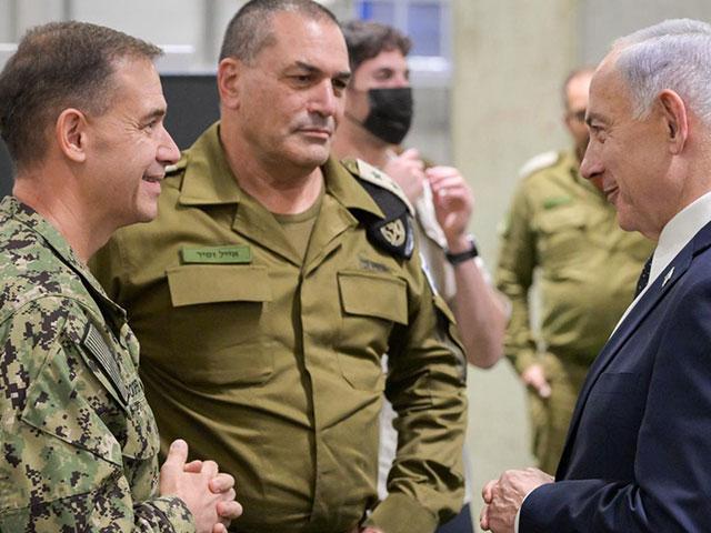 Prime Minister Benjamin Netanyahu visits the Civil-Military Coordination Center (CMCC) in Kiryat Gat on Wednesday, 29 October 2025. Photo Credit: Ma&#039;ayan Toaf, GPO. 