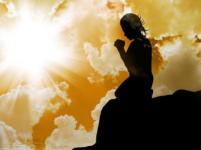 praying-silhouette-god_si.jpg