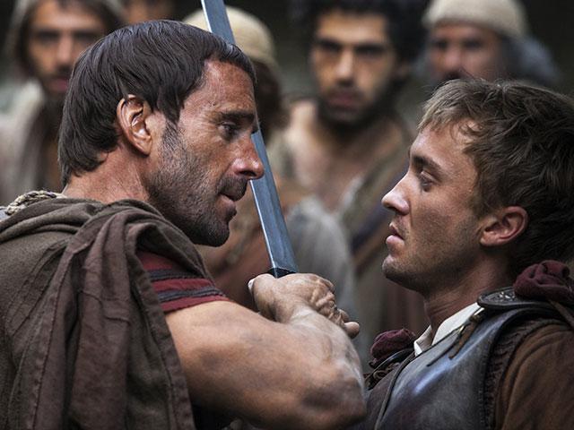 Joseph Fiennes and Tom Felton in Risen