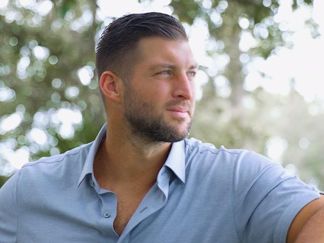 SUJB60_Tim_Tebow_ClubC_SI