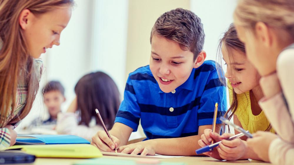 4thgradersschoolclassroomas