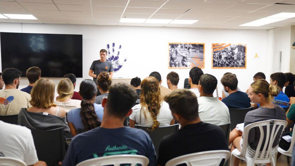 Israeli&#039;s Five Fingers Mechina program where students learn to pour themselves into the lives of others. Photo Credit: CBN News.