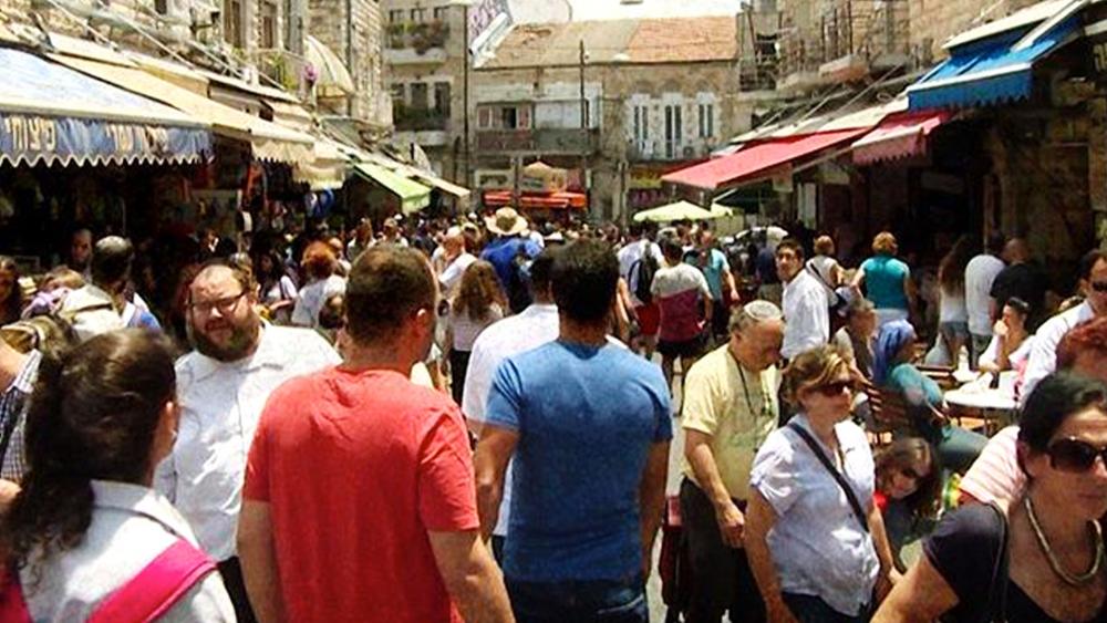 Israelis shopping at the Mahane Yehuda - Shuk Photo Credit: CBN News