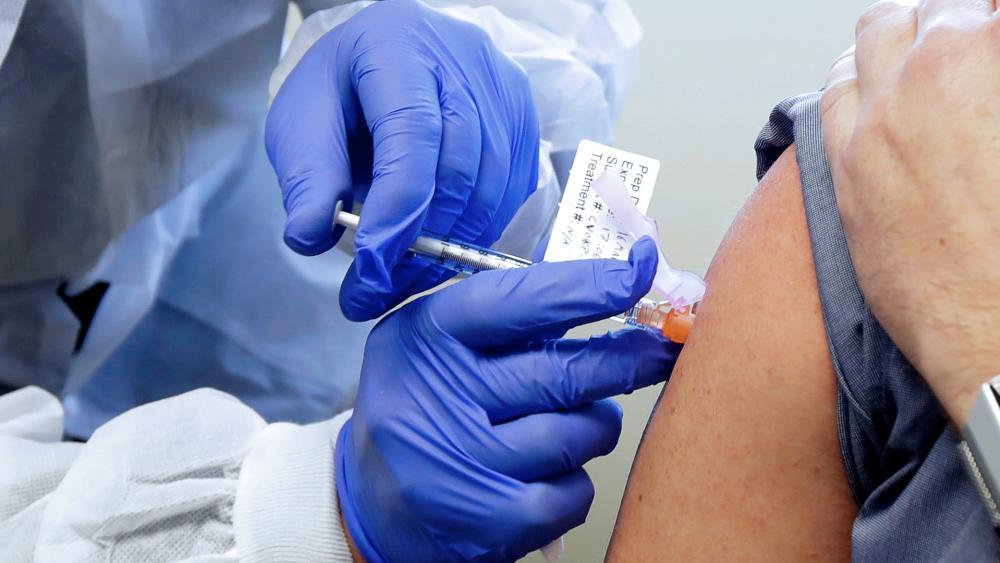 covidvaccine01_hdv.jpg