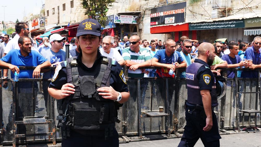 Security Detail at Damascus Gate, Photo, Israel Police Spokesman&#039;s Office
