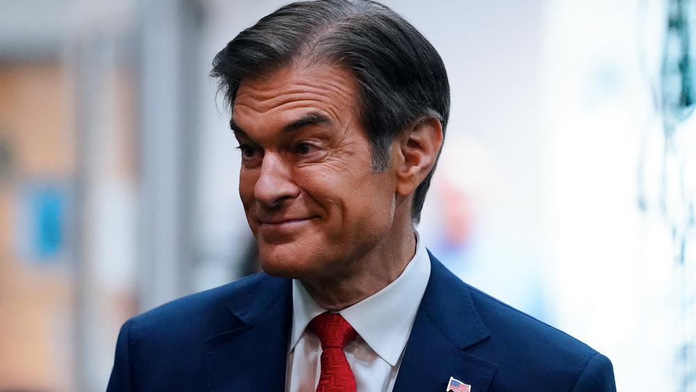 Mehmet Oz, a Republican candidate for U.S. Senate in Pennsylvania, arrives at a forum in Newtown, Pa., Wednesday, May 11, 2022. (AP Photo/Matt Rourke)