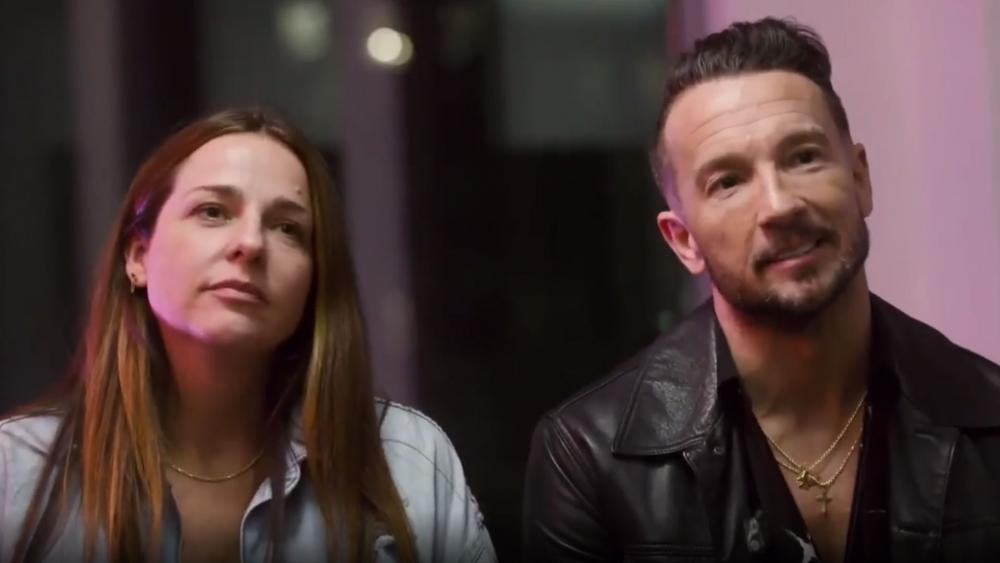 Laura and Carl Lentz in March 2020 (Image: screen capture from Hillsong NYC Instagram)