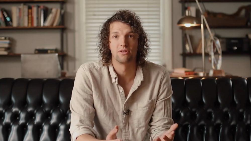Luke Smallbone of For King &amp; Country (Screen capture)
