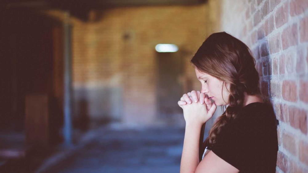 Praying Girl