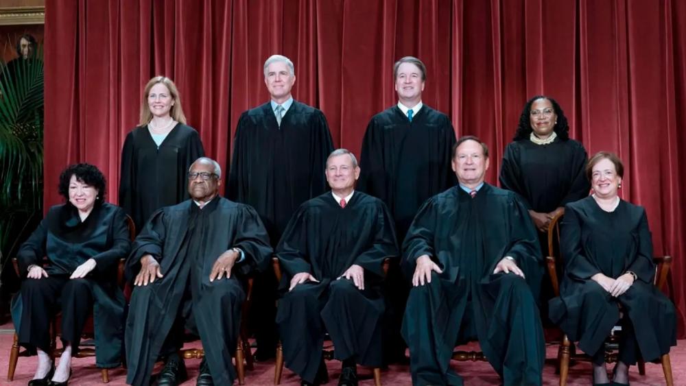 scotusjustices_hdv_0.jpg
