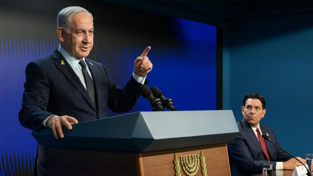 Prime Minister Benjamin Netanyahu meets with a delegation of dozens of UN ambassadors, alongside Israeli Ambassador to the UN Danny Danon, on April 27, 2025. Photo Credit: Ma&#039;ayan Toaf (GPO)