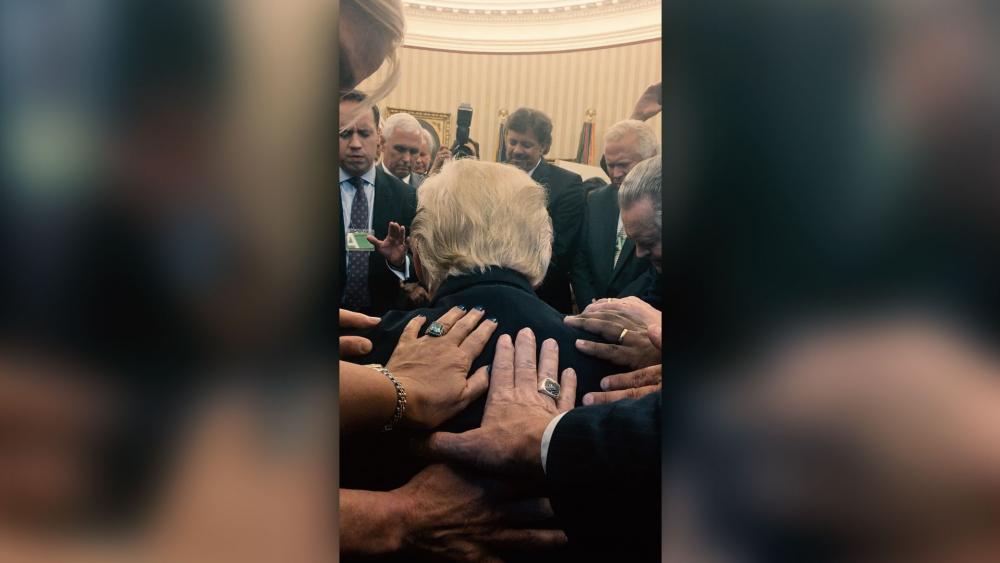 prayingoverpotus