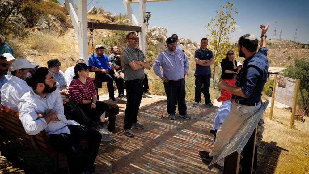 Rabbis Visiting Israel Photo Credit: CBN News